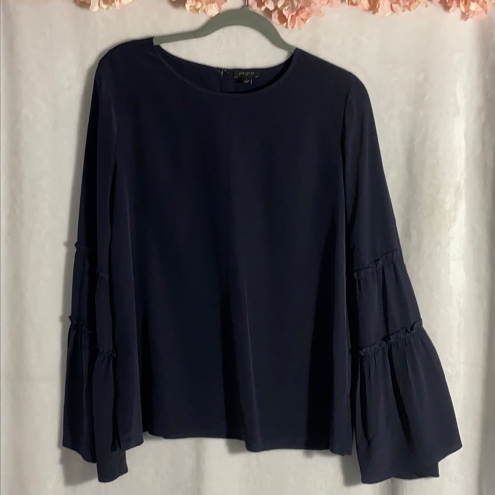 Ann Taylor Silk - Medium Bell long sleeve